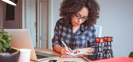 疫情持續，留學生網課代考代寫數量直線